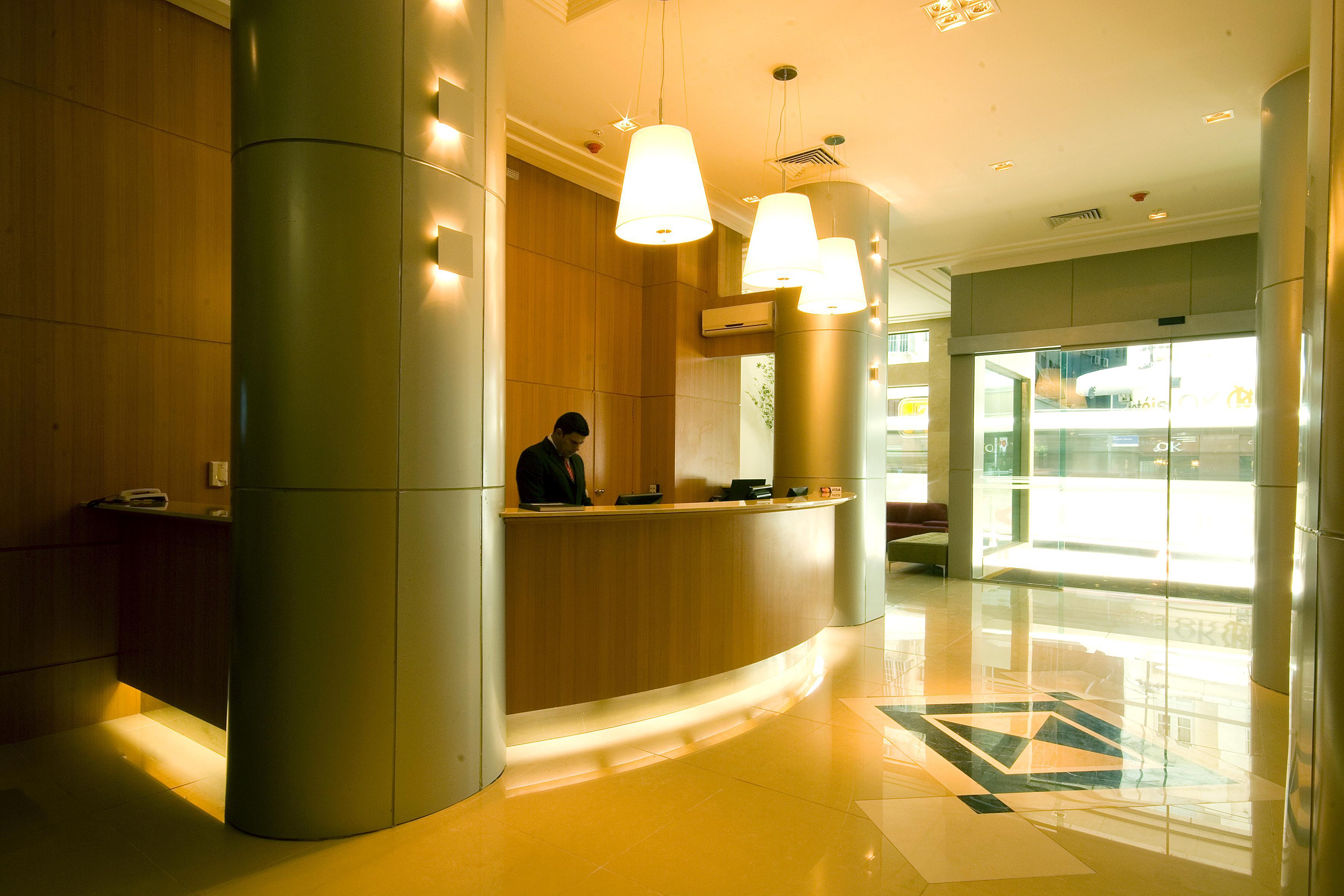 Hotel Atlântico Business Centro Rio de Janeiro Exterior foto Reception desk of a modern hotel